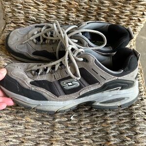 Skechers Men's Black and Gray Sneakers